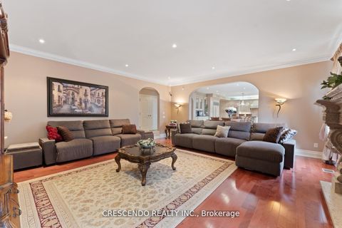 Photo 13 at 2 Prince Adam Court, King City, King