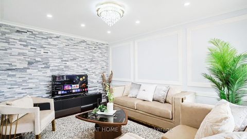 Photo 3 at 150 Tower Drive, Maryvale, Toronto