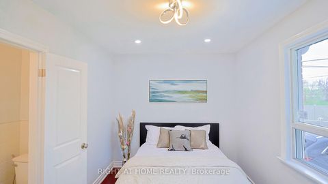 Photo 16 at 150 Tower Drive, Maryvale, Toronto