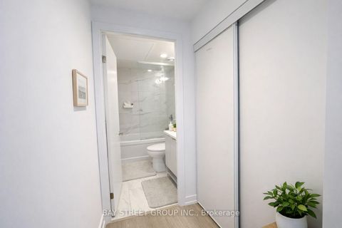 Photo 7 at 7112 - 55 Cooper Street, Waterfront Communities C8, Toronto