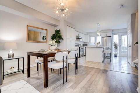 Photo 10 at 61 Burton Howard Drive, Bayview Northeast, Aurora