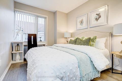 Photo 30 at 61 Burton Howard Drive, Bayview Northeast, Aurora