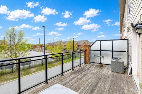 Photo 39 at 61 Burton Howard Drive, Bayview Northeast, Aurora