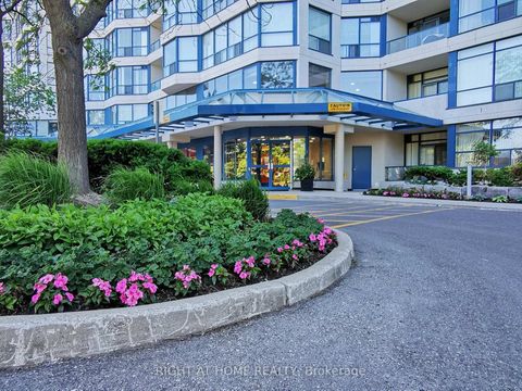 Photo 4 at 402 - 1 Clark Avenue W, Yorkhill, Vaughan