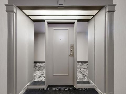 Photo 30 at 402 - 1 Clark Avenue W, Yorkhill, Vaughan