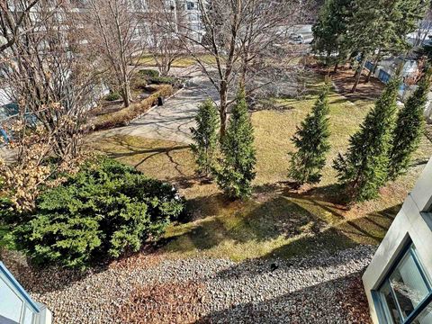 Photo 33 at 402 - 1 Clark Avenue W, Yorkhill, Vaughan