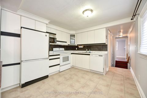 Photo 1 at 132 Spears Street, Smythe, Toronto
