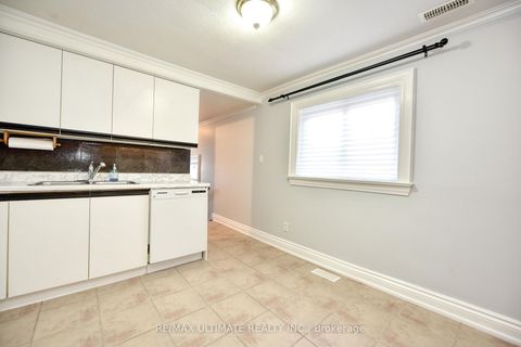 Photo 2 at 132 Spears Street, Smythe, Toronto