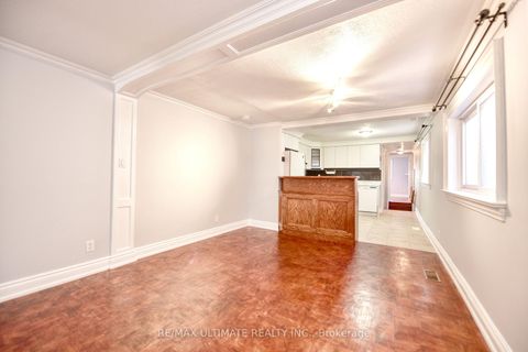 Photo 4 at 132 Spears Street, Smythe, Toronto