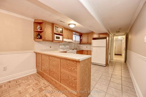 Photo 18 at 132 Spears Street, Smythe, Toronto