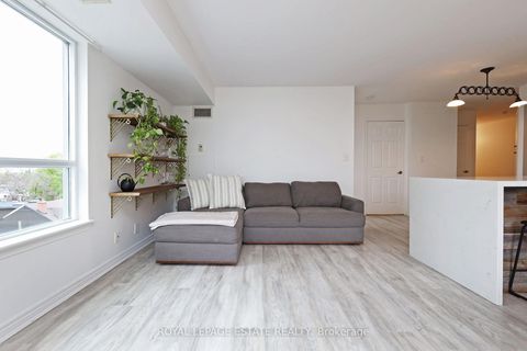 Photo 9 at 512 - 225 Wellesley Street E, South St. James Town, Toronto