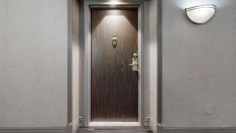 Photo 5 at 307 - 2901 Kipling Avenue, Jamestown, Toronto