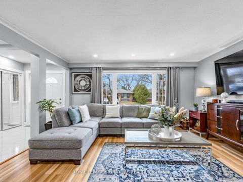 Photo 11 at 7 Jarwick Drive, Woburn, Toronto