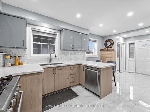 Photo 19 at 7 Jarwick Drive, Woburn, Toronto