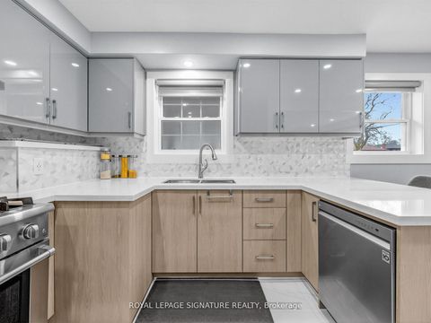 Photo 20 at 7 Jarwick Drive, Woburn, Toronto