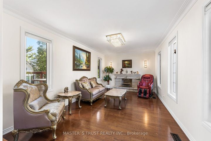 Photo 6 at 243 Burbank Drive, Bayview Village, Toronto