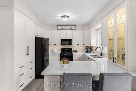 Photo 14 at 14 Whitestone Drive, Keswick North, Georgina