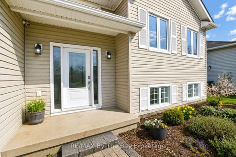 Photo 5 at 215 Montreal Street, Stayner, Clearview