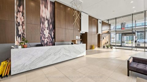 Photo 3 at 809 - 121 Mcmahon Drive, Bayview Village, Toronto