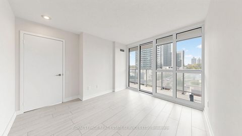 Photo 12 at 809 - 121 Mcmahon Drive, Bayview Village, Toronto