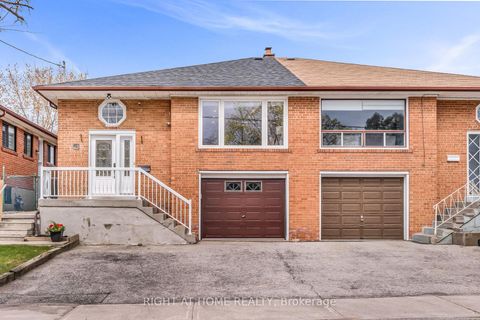 Photo 3 at 110 Victory Drive, CFB, Toronto