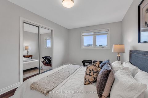 Photo 7 at 110 Victory Drive, CFB, Toronto