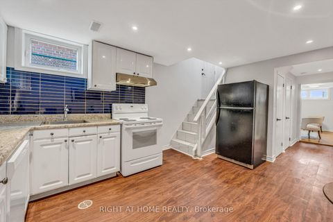 Photo 29 at 110 Victory Drive, CFB, Toronto