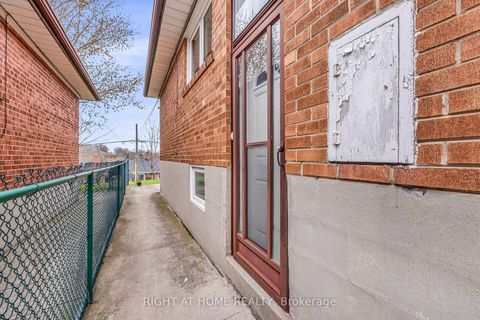 Photo 39 at 110 Victory Drive, CFB, Toronto