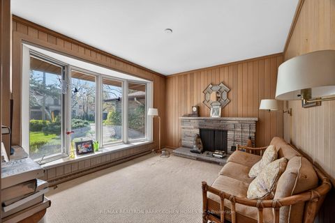Photo 6 at 18 Brian Cliff Drive, Don Mills, Toronto