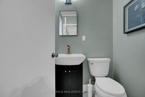 Photo 16 at 27 Skyview Crescent, Henry Farm, Toronto