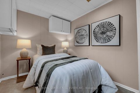 Photo 28 at 27 Skyview Crescent, Henry Farm, Toronto