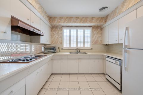 Photo 11 at 66 Carscadden Drive, Branson, Toronto