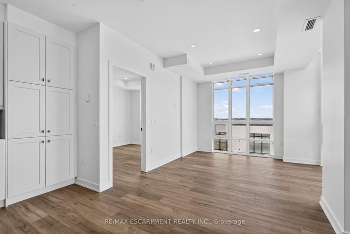 Photo 12 at 707 - 461 Green Road W, Lakeshore, Hamilton