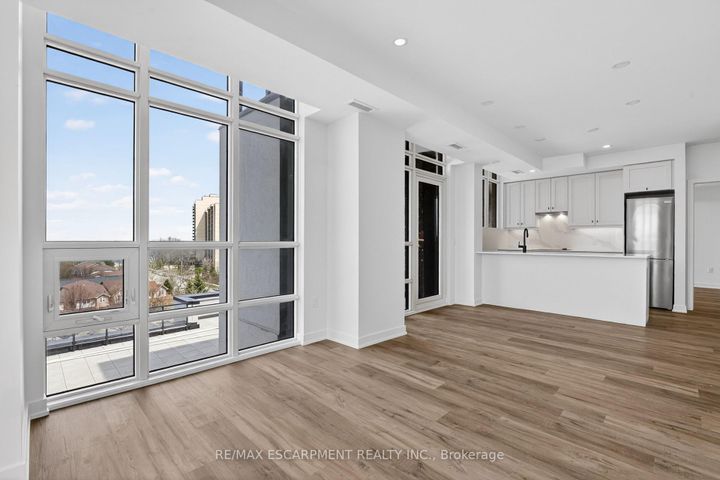 Photo 14 at 707 - 461 Green Road W, Lakeshore, Hamilton