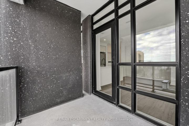 Photo 24 at 707 - 461 Green Road W, Lakeshore, Hamilton