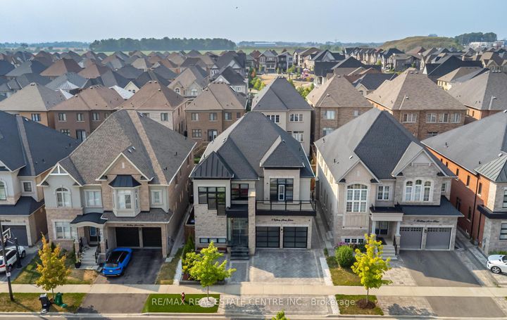 Photo 1 at 9 Rolling Acres Drive, Credit Valley, Brampton