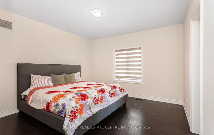 Photo 30 at 9 Rolling Acres Drive, Credit Valley, Brampton