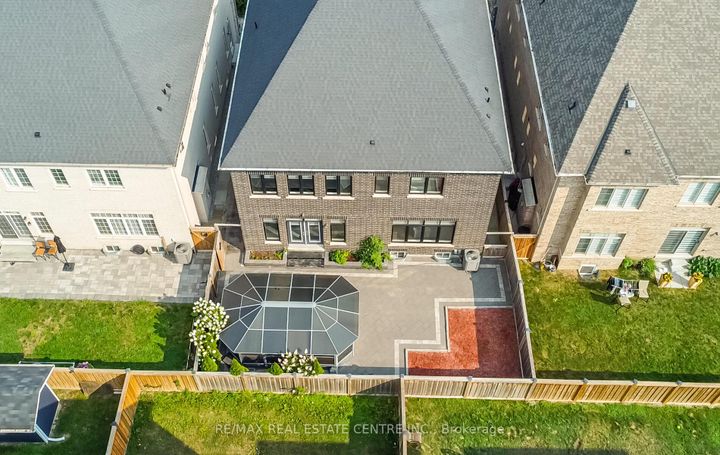 Photo 46 at 9 Rolling Acres Drive, Credit Valley, Brampton