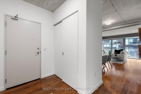 Photo 2 at 409 - 32 Trolley Crescent, Moss Park, Toronto