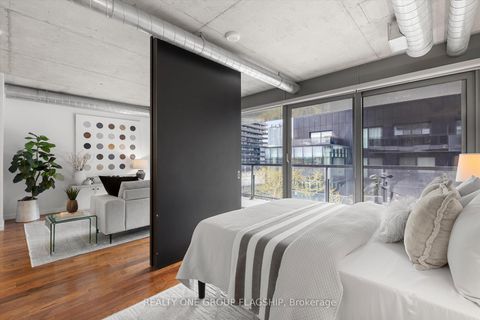 Photo 11 at 409 - 32 Trolley Crescent, Moss Park, Toronto