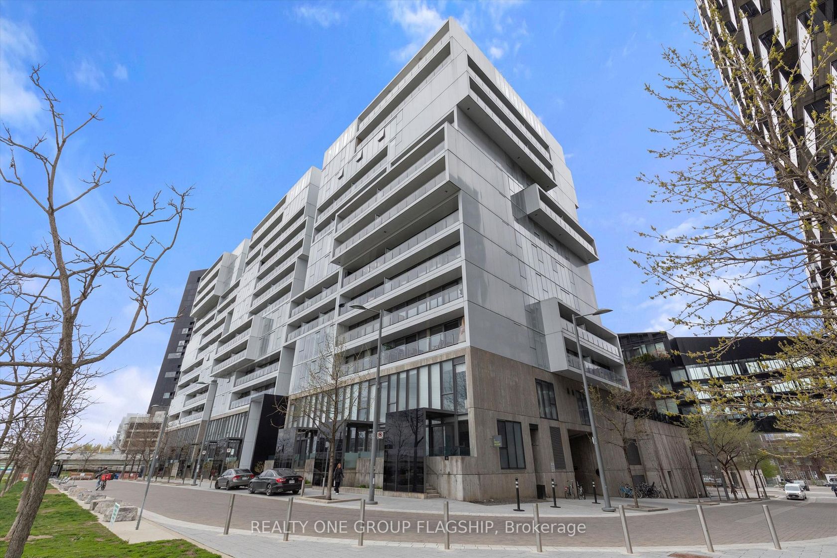 409 - 32 Trolley Crescent, Moss Park, Toronto 
