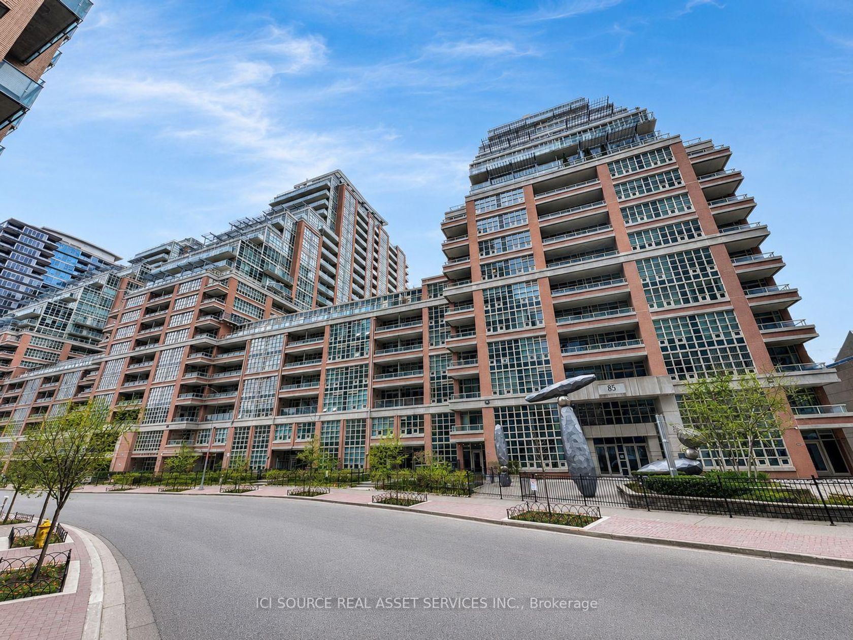 725 - 85 East Liberty Street, Niagara, Toronto 