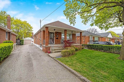 Photo 1 at 293 Thirtieth Street, Alderwood, Toronto