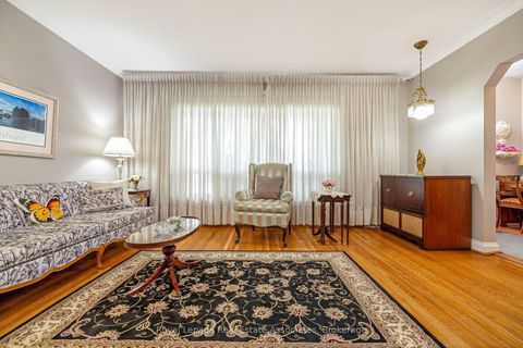 Photo 6 at 293 Thirtieth Street, Alderwood, Toronto
