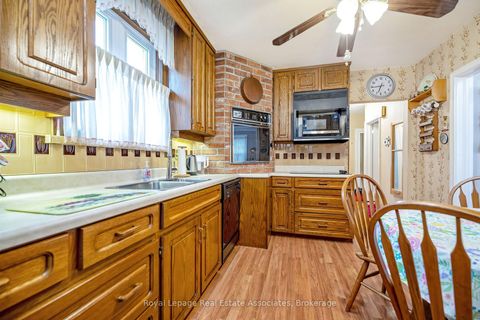 Photo 16 at 293 Thirtieth Street, Alderwood, Toronto