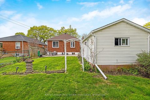 Photo 35 at 293 Thirtieth Street, Alderwood, Toronto