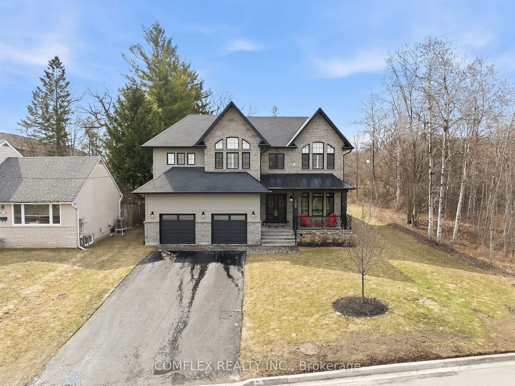 108 Avenue Road, Central Newmarket, Newmarket photo 0