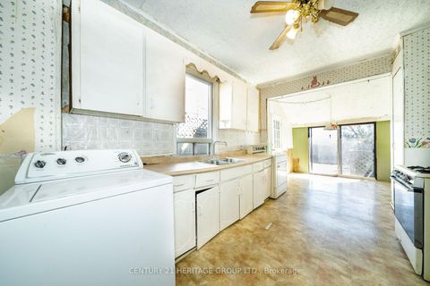 Photo 4 at 403 Brock Avenue, Dufferin Grove, Toronto