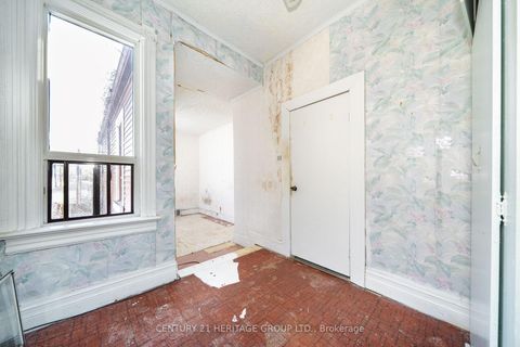 Photo 7 at 403 Brock Avenue, Dufferin Grove, Toronto