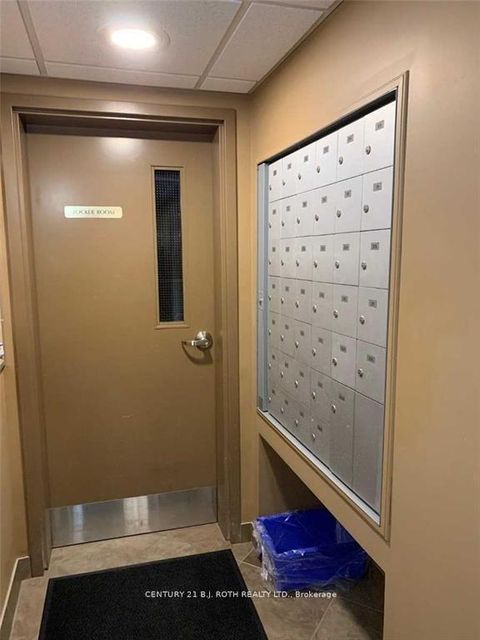 Photo 3 at 203 - 500 Mapleview Drive W, Holly, Barrie